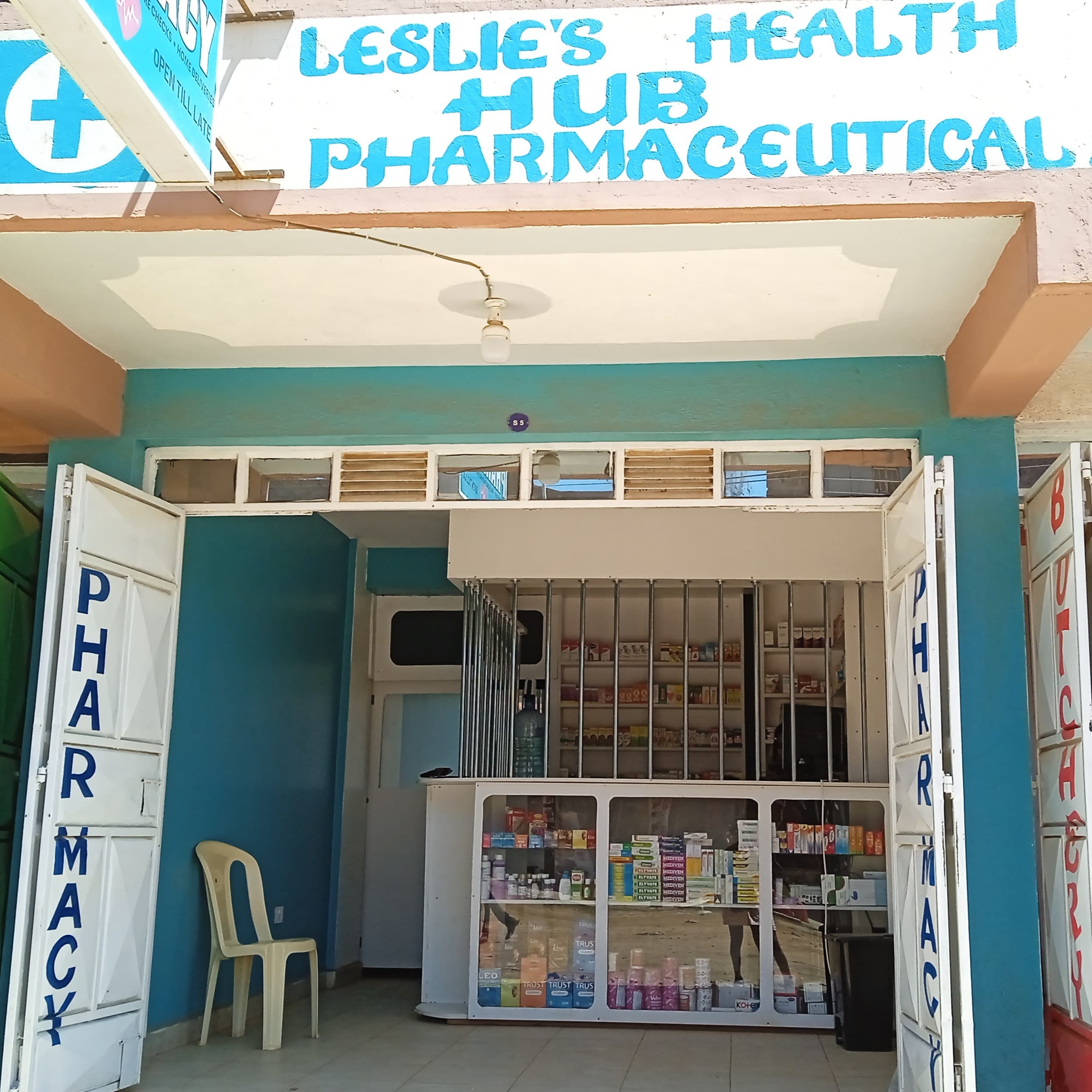 Leslie's Pharmacy And Health Hub